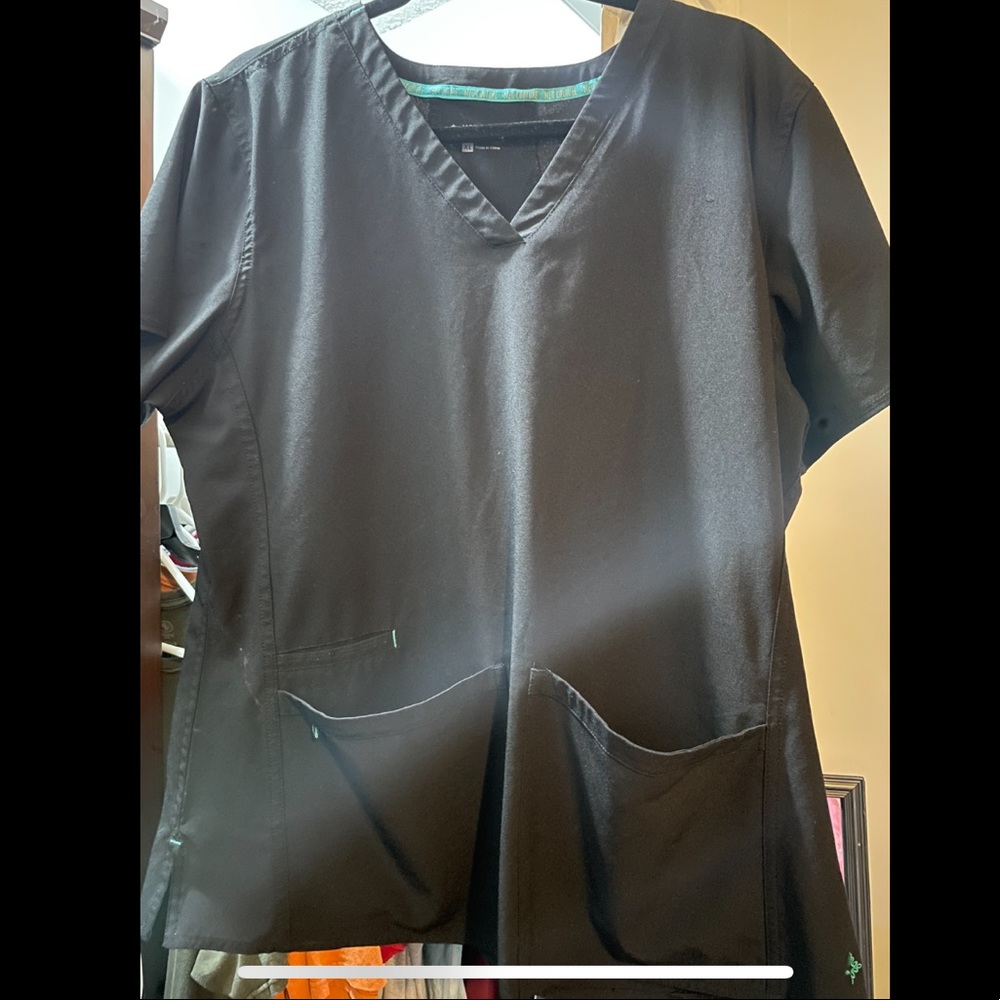 XL Scrub Tops